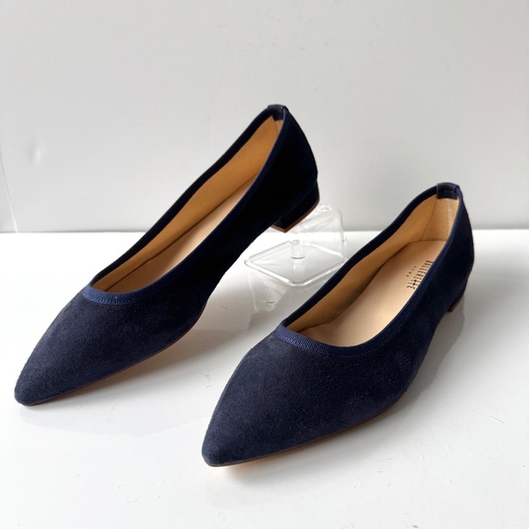 Ballerette Campo Marzio Navy Suede Pointed Toe Low Heel Ballet Flats Size 40 - Picture 1 of 9